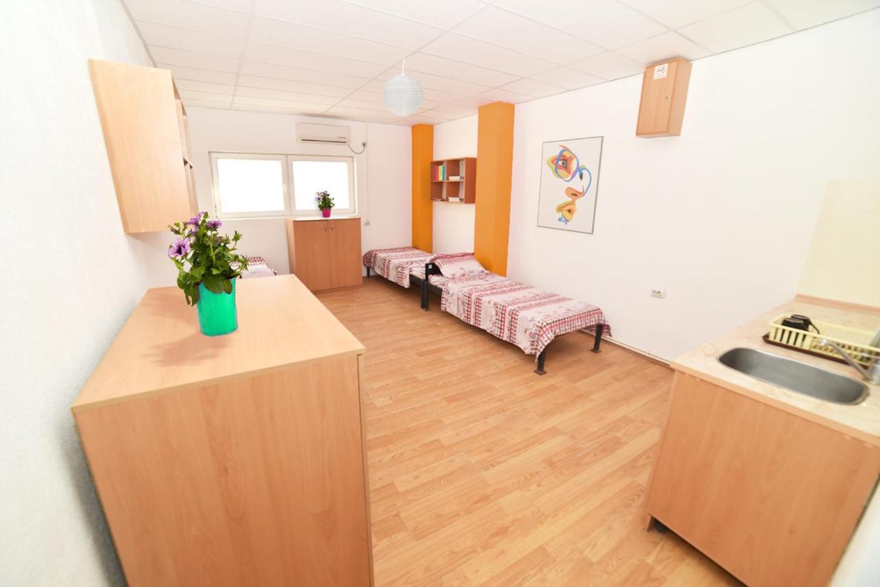 Hiljadnikov Apartments Štip Esterno foto